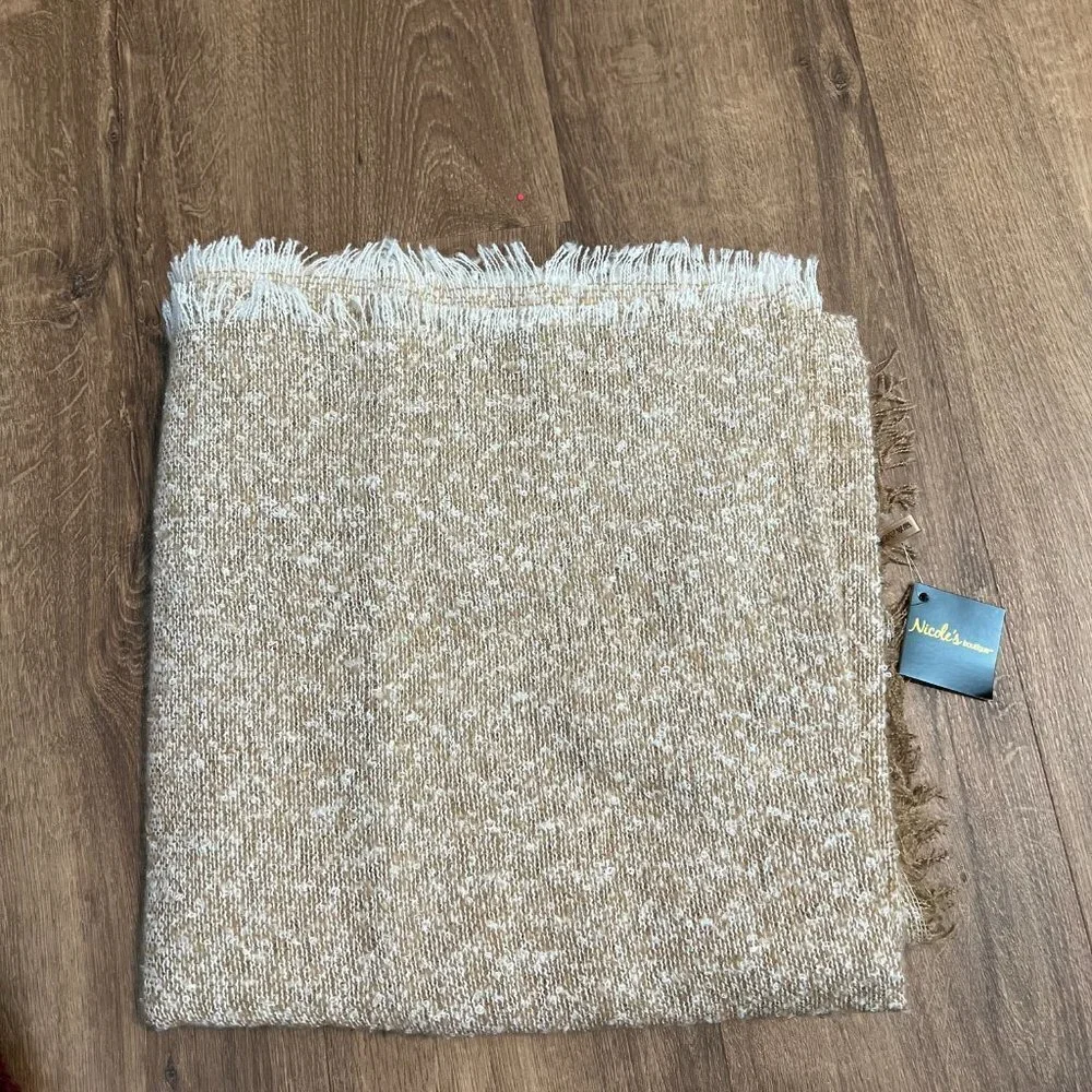 NEW! Cozy Comfy Blanket Wrap Scarf Bundle (2)